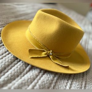 Glitzy Bella Wool Panama